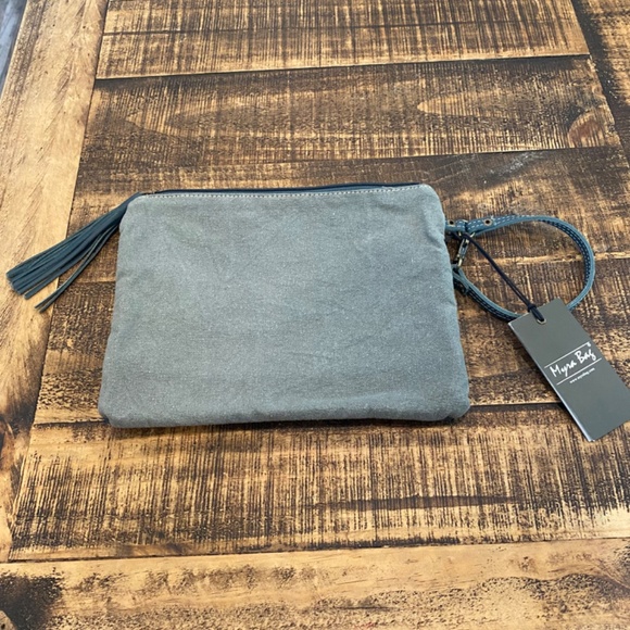 Zephyr Mesa Pouch NWT - Picture 2 of 11